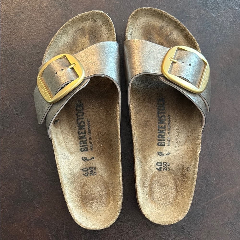Birkenstock Madrid Big Buckle in Graceful Taupe, size 40 (9-9.5).Med/Narrow Fit.